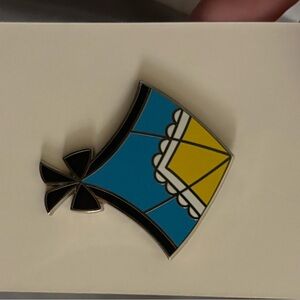 Blue and Yellow kite Pin